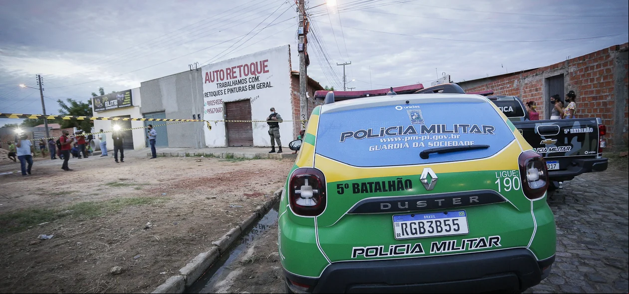 Policias do no local 5º Batalhão