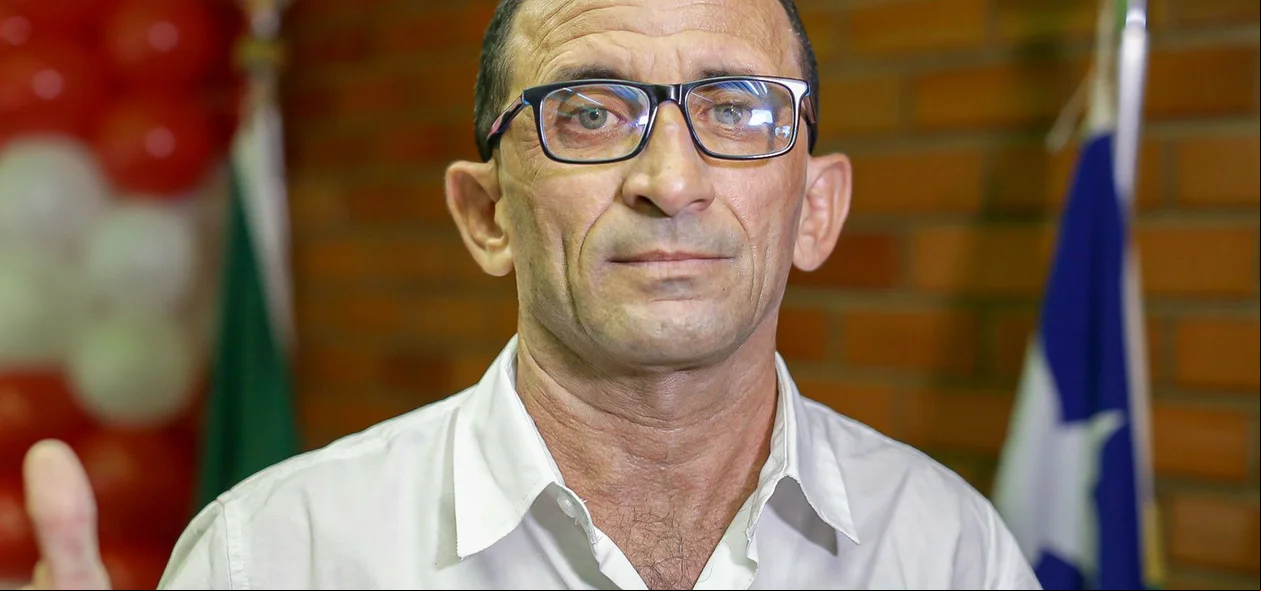 Prefeito de Aroeiras do Itaim, Bill de Deus
