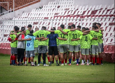4 de Julho se apresenta restando 14 dias da estreia do Piauiense