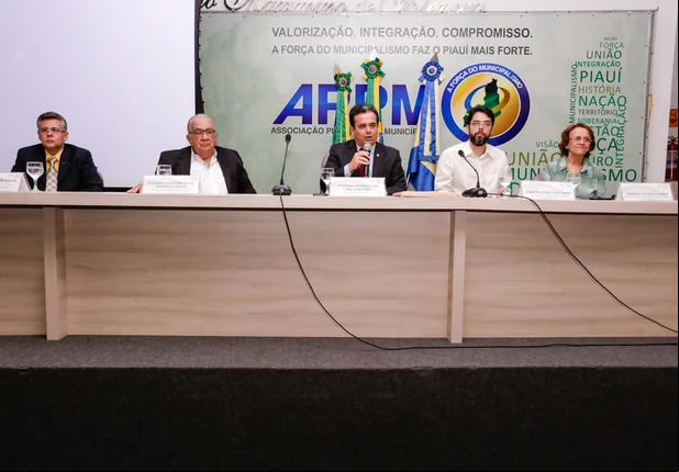 Funasa realiza encontro com Prefeitos do Piauí