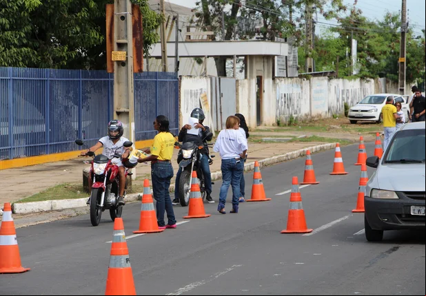 Órgãos realizam blitz educativa da Campanha Maio Amarelo
